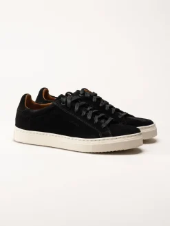 Strömberg - Arezzo - Svarta sneakers i mocka