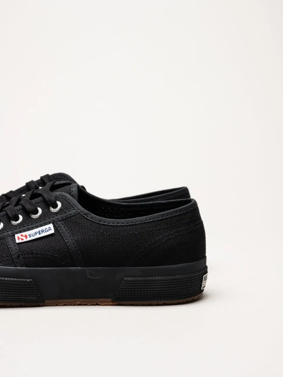 Superga - 2750 Cotu Classic - Svarta sneakers i canvas