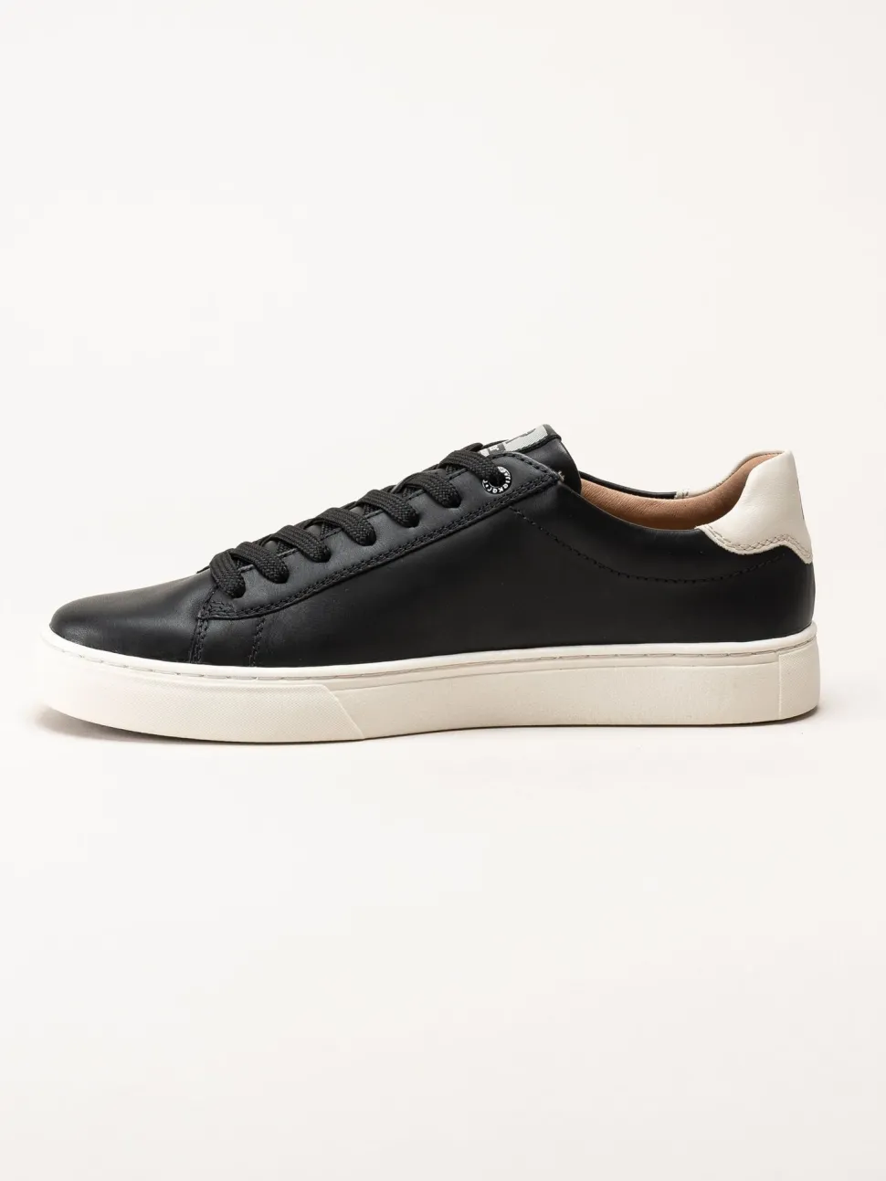 Svarta sneakers i skinn