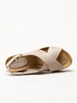Sweeks - Selma Cross - Beige kilklackade sandaletter i skinn