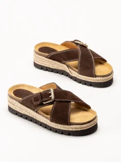 Sweeks - Sonja Cross - Mörkbruna sandaler i mocka