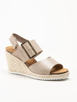 Sweeks - Tyra - Beige kilklackade sandaletter i skinn