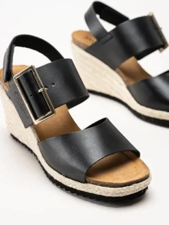 Sweeks - Tyra - Svarta kilklackade sandaletter i skinn
