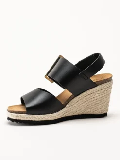 Sweeks - Tyra - Svarta kilklackade sandaletter i skinn