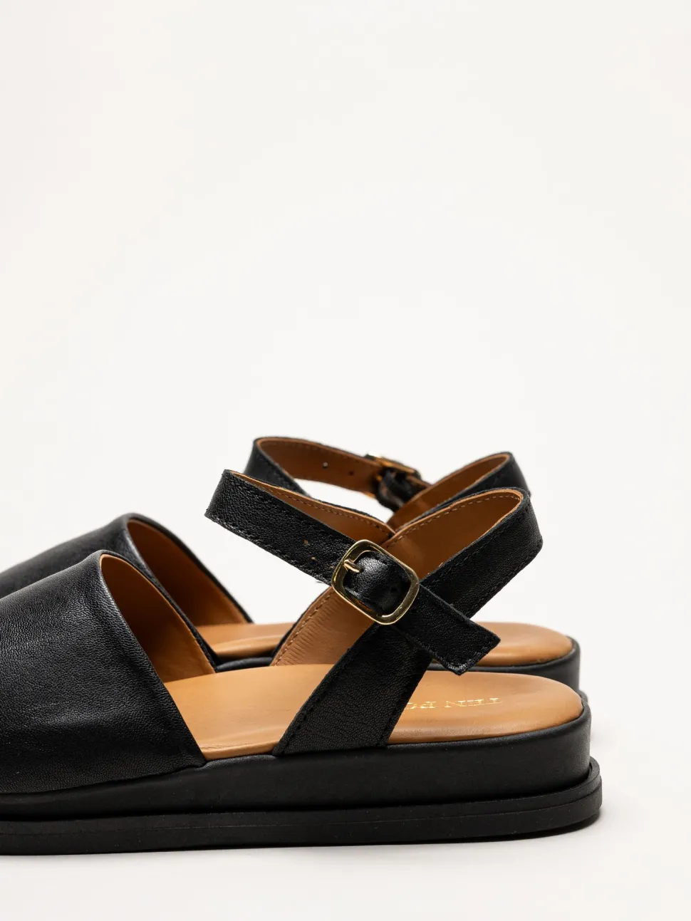 Ten Points - Alma - Svarta sandaler