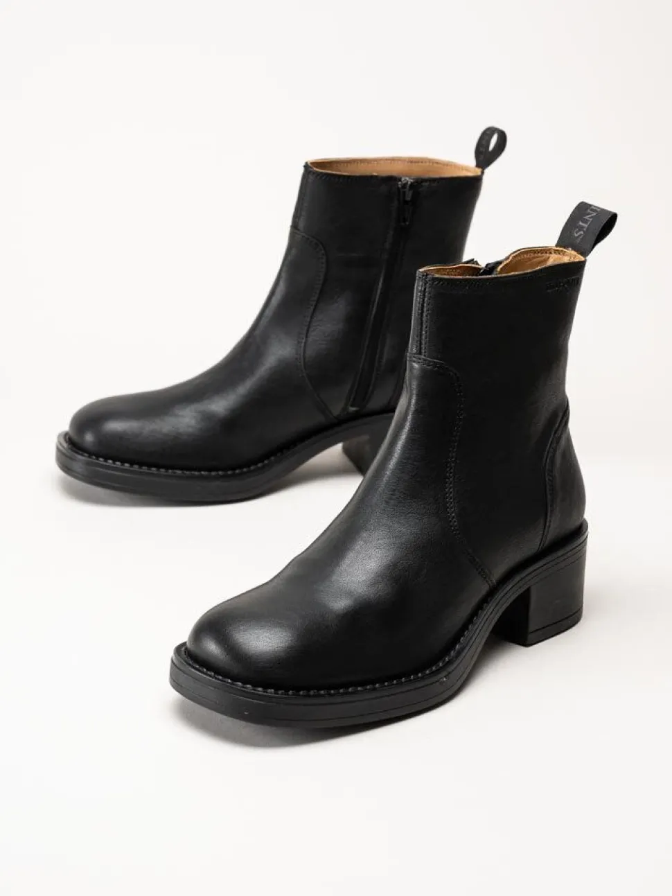 Ten Points - Ingrid - Svarta boots i skinn