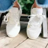 The Shoelace Brand - White Silk 120cm - Vita skoband i satin med guldtipp