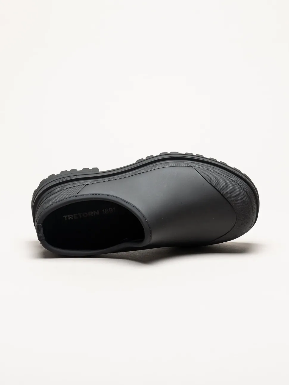 Tretorn - Ari Clog - Svarta slip on skor i naturgummi