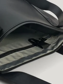 Tretorn - Wings Tote - Svart klassisk totebag i vattentätt PU-tyg