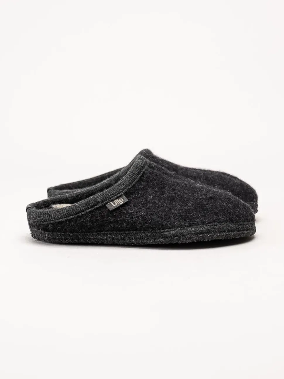 Ulle - Ulle Stripe - Svarta slip in tofflor i ull