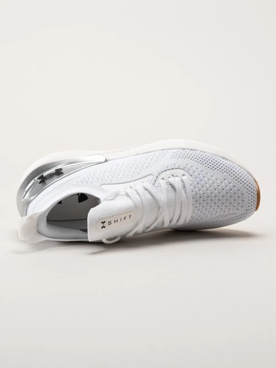 Under Armour - W Charged Shift - Vita sneakers i textil