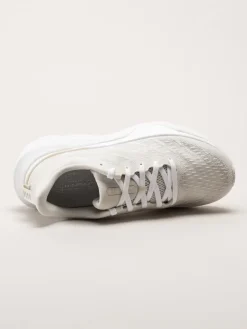 Under Armour - W Infinite Pro Cool Down - Off white löparskor i textil