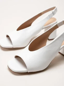 Unisa - Minero - Vita sandaletter i skinn