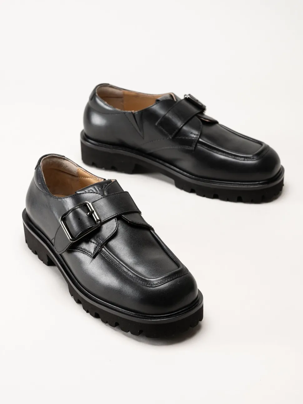 Unisa - Svarta loafers i skinn