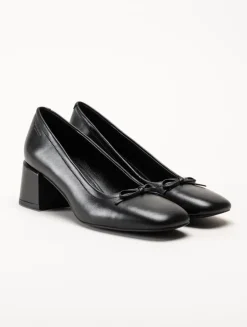 Vagabond - Adison - Svarta klassiska pumps i skinn