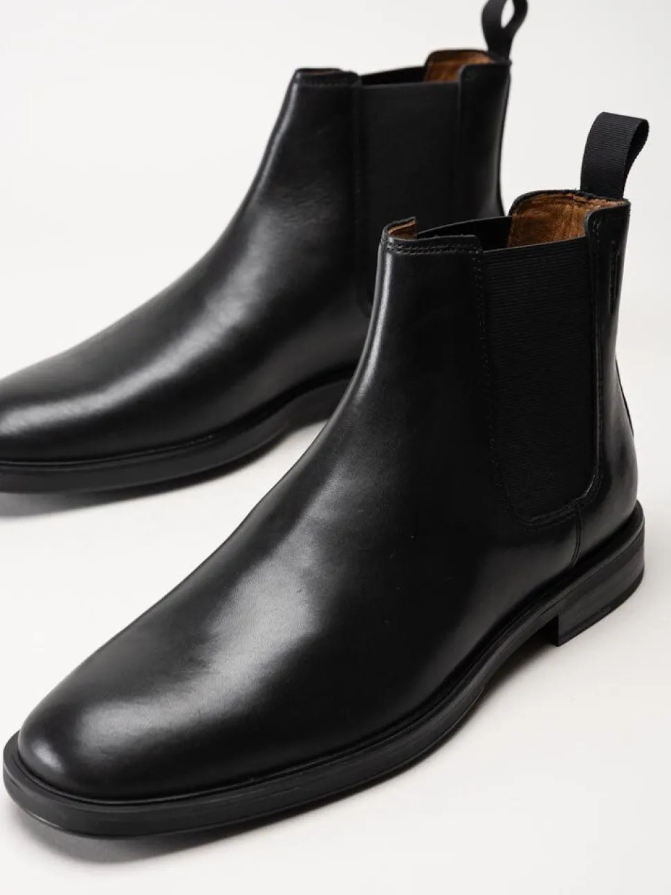 Vagabond - Andrew - Svarta chelsea boots i skinn