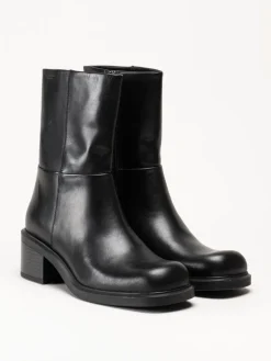 Vagabond - Daniella - Svarta boots i skinn
