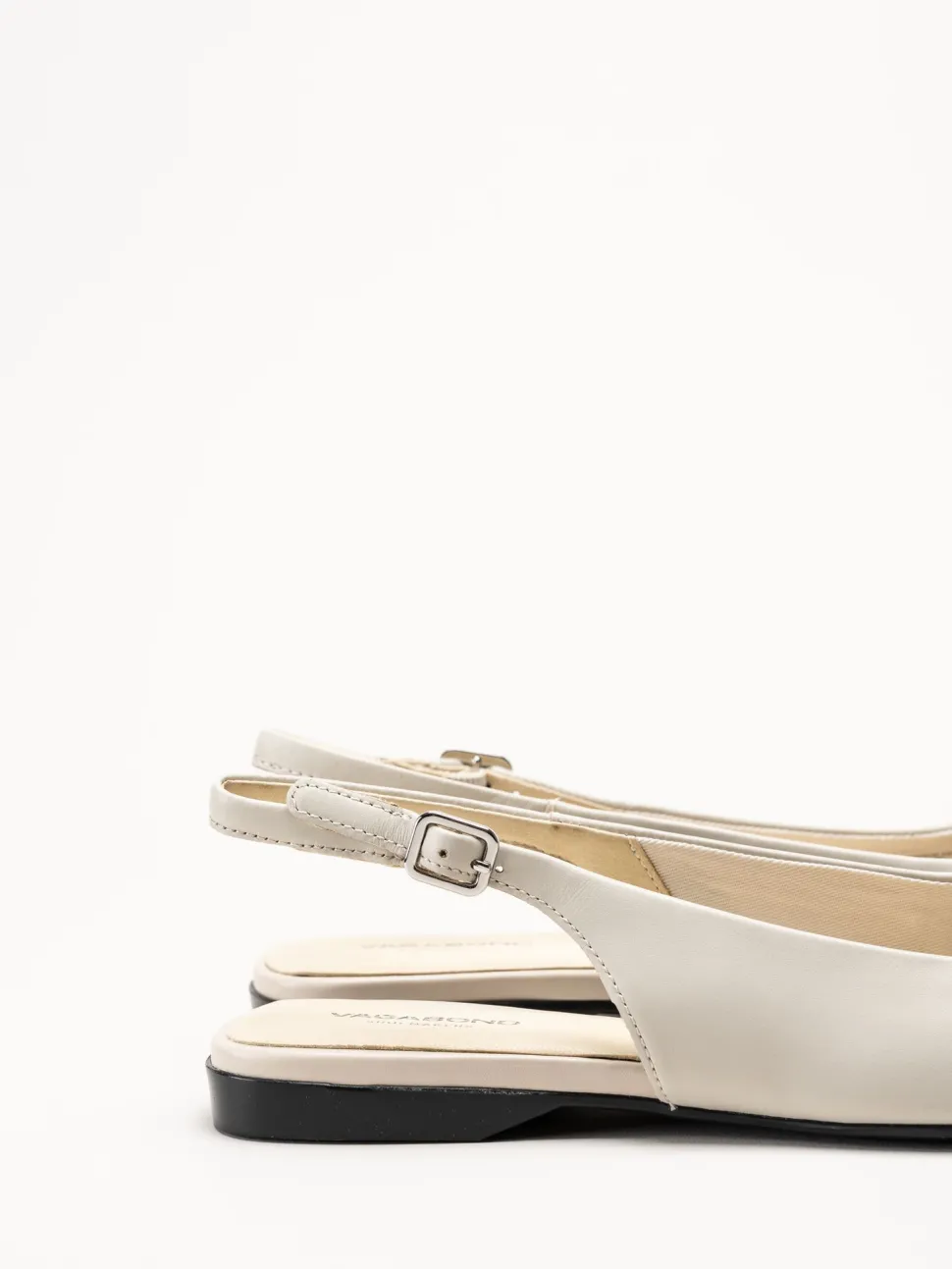 Vagabond - Delia - Offwhite slingback pumps