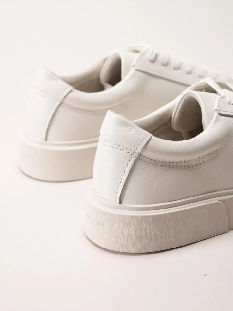 Vagabond - Derek - Vita sneakers i skinn
