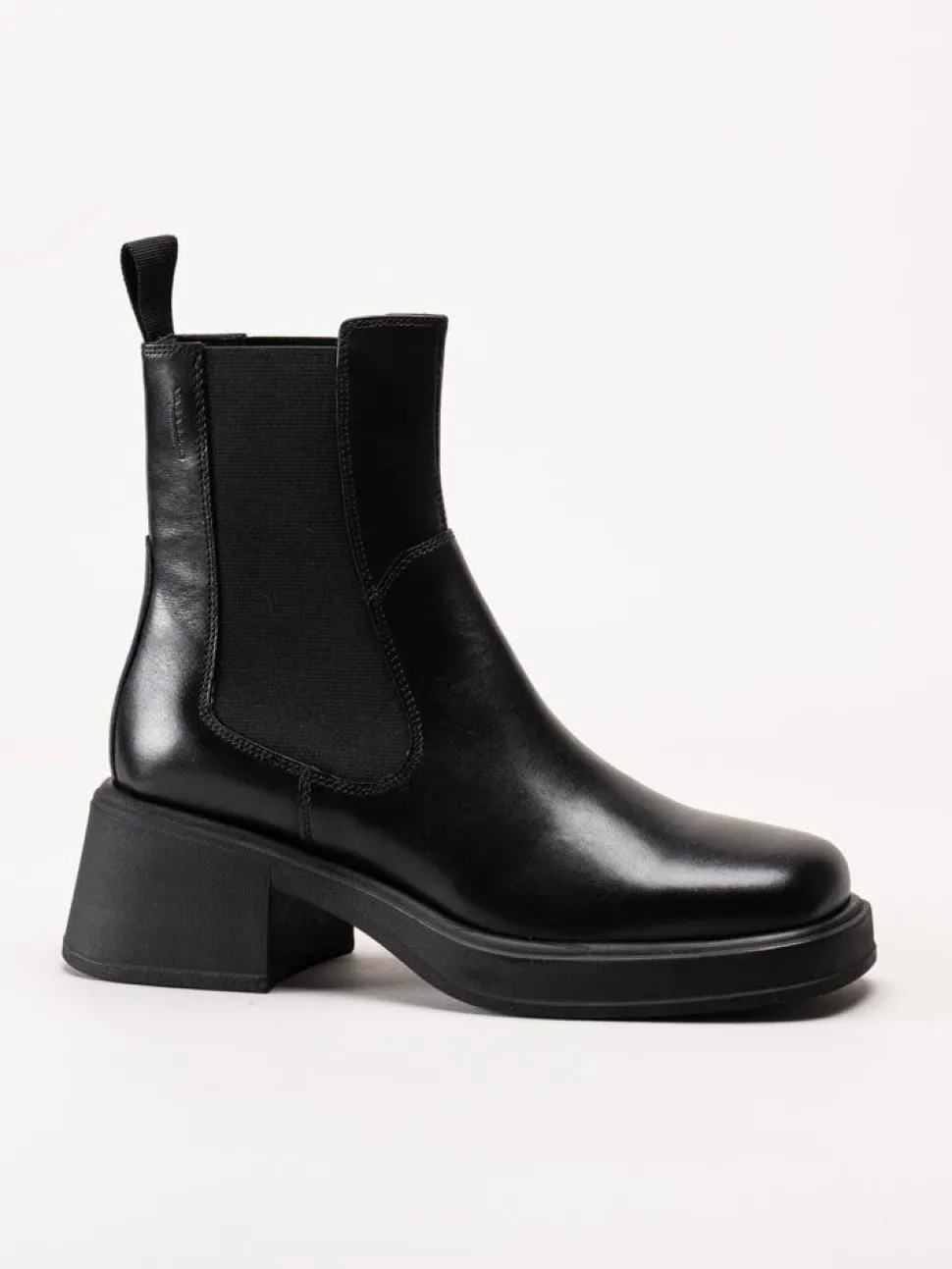 Vagabond - Dorah - Svarta chelsea boots med klack