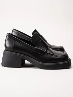 Vagabond - Dorah - Svarta skinnloafers med klack