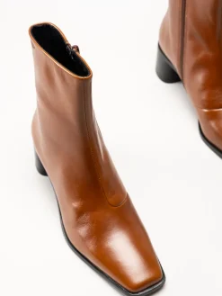 Vagabond - Fay - Ljusbruna boots i skinn