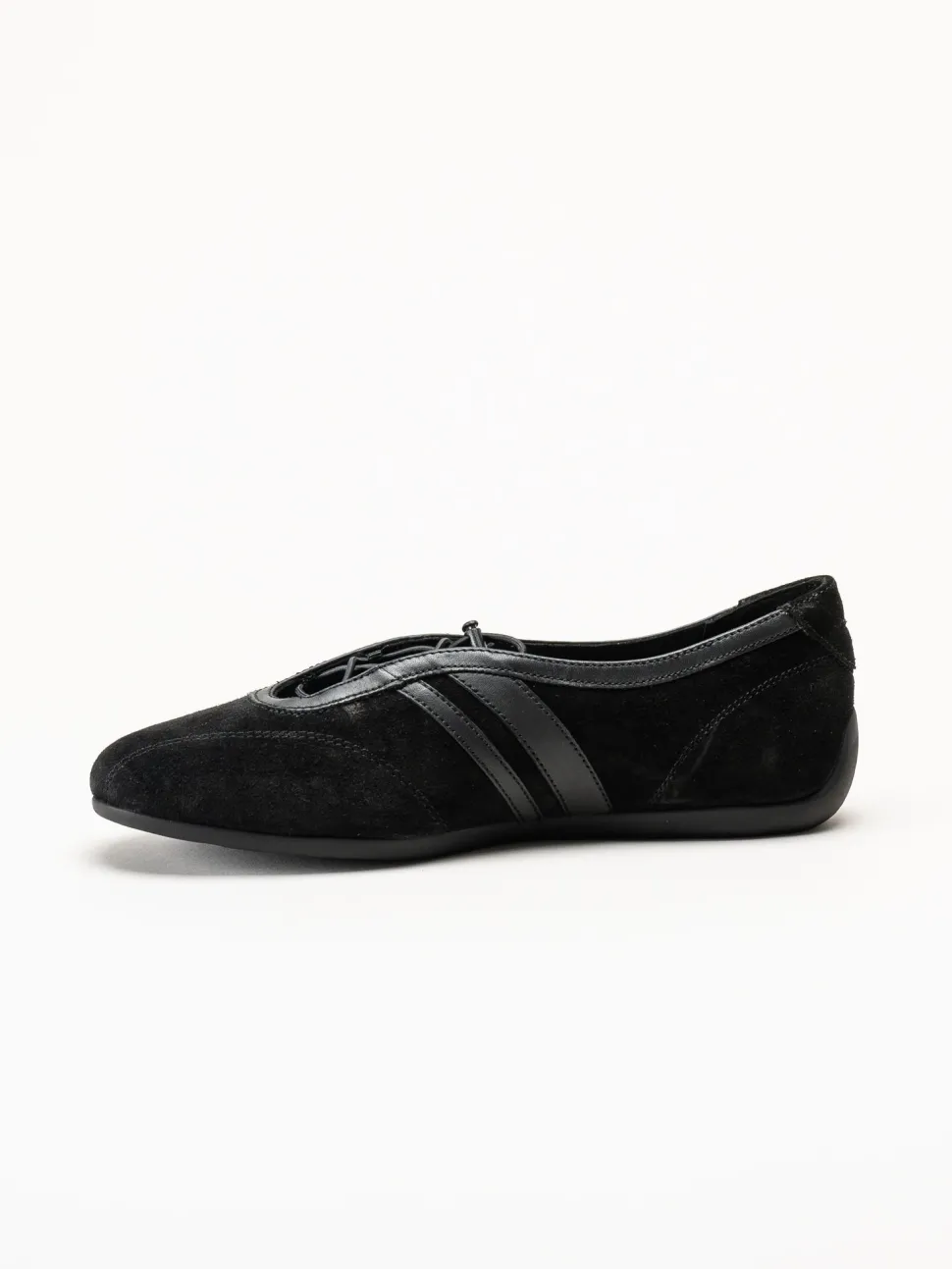 Vagabond - Hollie - Svarta sportiga ballerinaskor