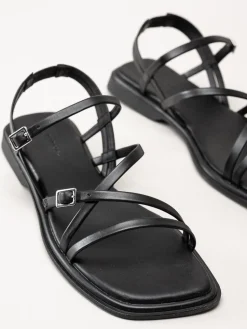 Vagabond - Izzy - Svarta sandaler i skinn