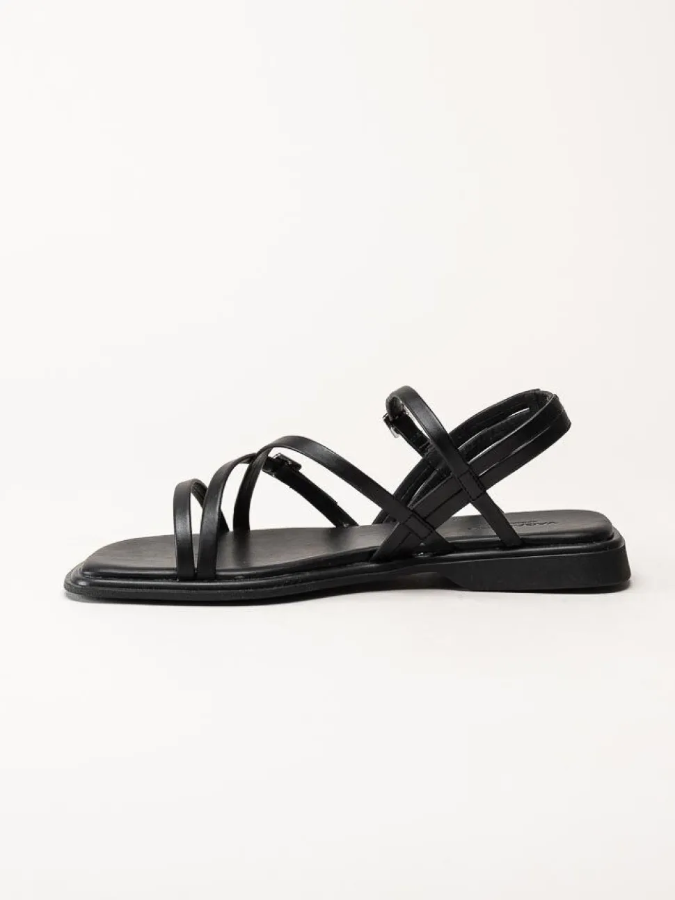 Vagabond - Izzy - Svarta sandaler i skinn