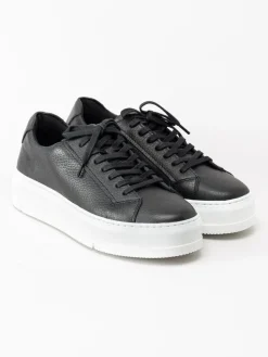 Vagabond - Judy - Svarta platåsneakers i skinn