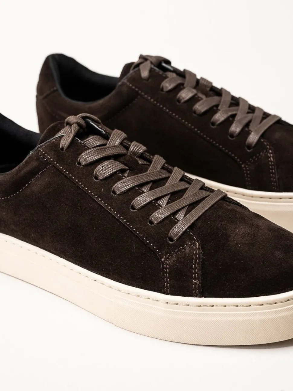 Vagabond - Paul 2.0 - Mörkbruna sneakers i mocka