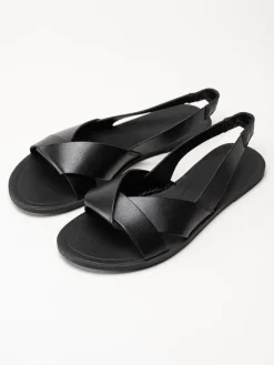 Vagabond - Tia 2.0 - Svarta platta sandaler i skinn