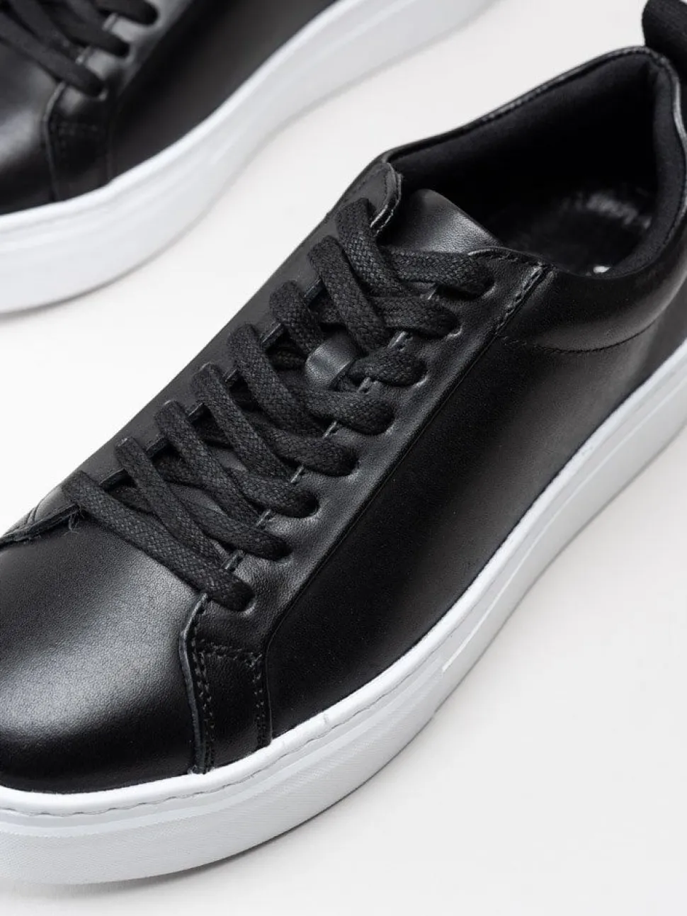 Vagabond - Zoe Platform - Svarta sneakers med platåsula