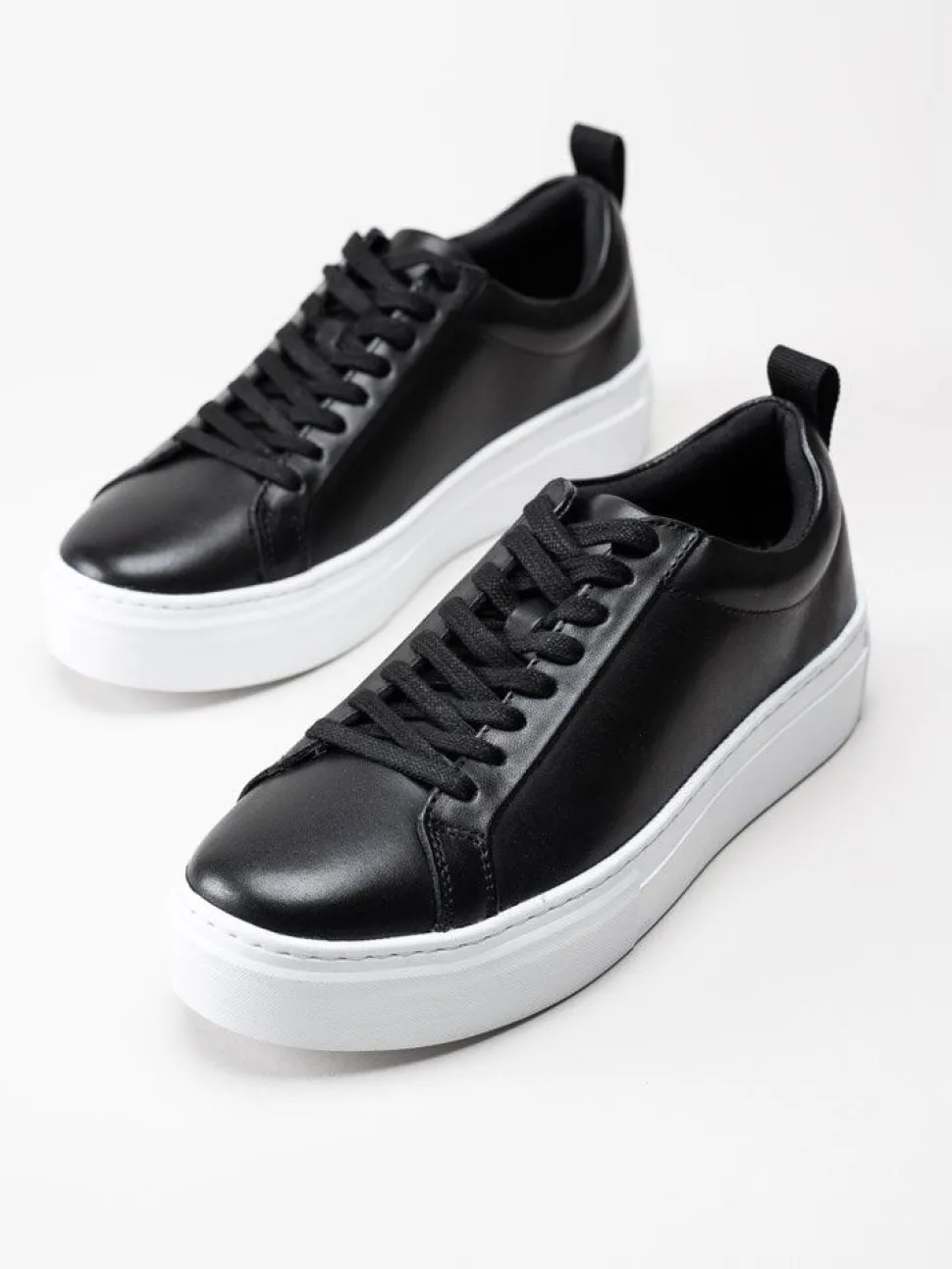 Vagabond - Zoe Platform - Svarta sneakers med platåsula