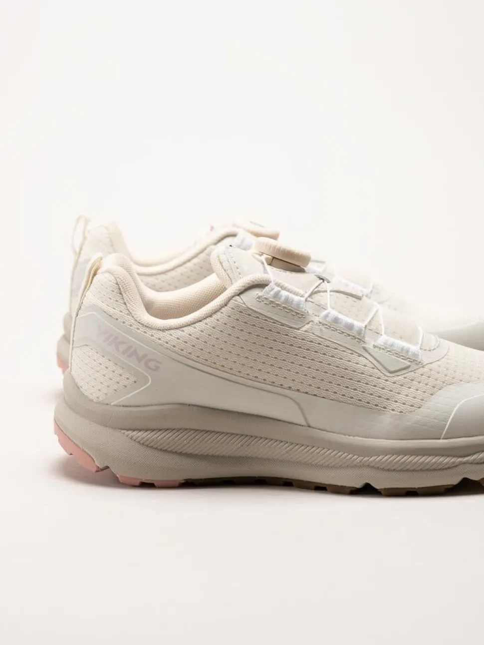 Viking Footwear - Motion Low Boa W - Cremefärgade sneakers