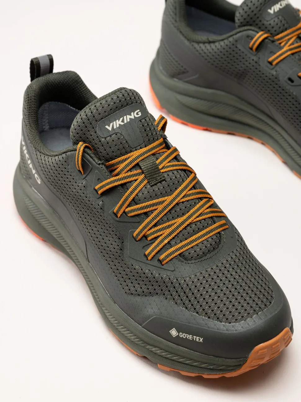 Viking Footwear - Motion Low GTX M - Gröna hybridskor med Gore-Tex
