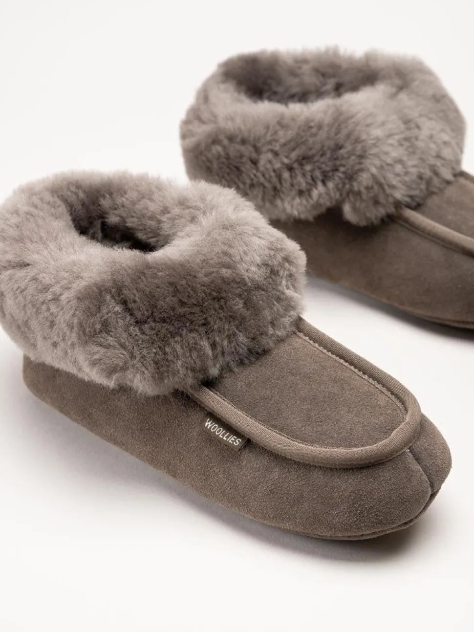 Wollies - Classico Suede - Bruna slip on fårskinnstofflor
