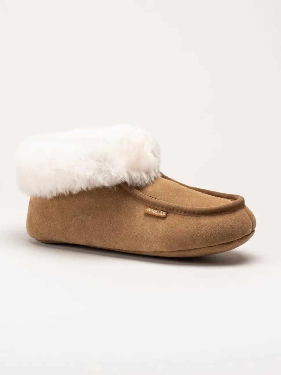 Wollies - Classico Suede - Ljusbruna slip on fårskinnstofflor